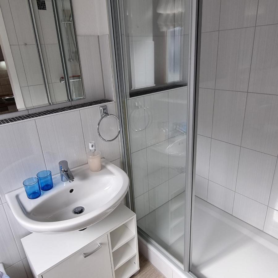 Haus Kaiser Appartement 3 Deichlust Busum Bagian luar foto